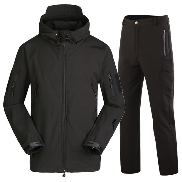 Camouflage padded jacket and pants suit